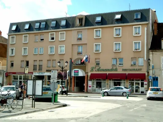 Hôtel l'Amandois à Saint-Amand-Montrond