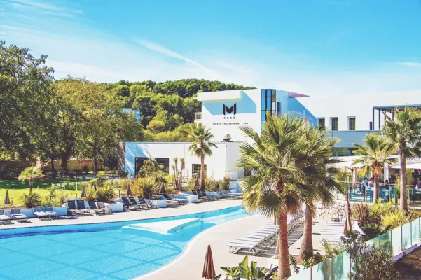 Mouratoglou Hotel  Resort à Biot