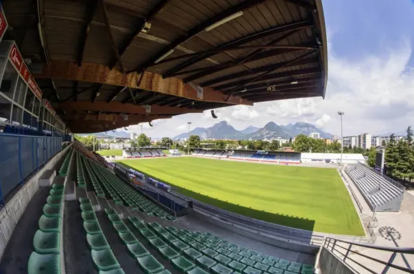 Stade Lesdiguières à Grenoble